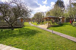 Orchard Hideaways