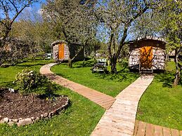 Orchard Hideaways