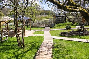 Orchard Hideaways