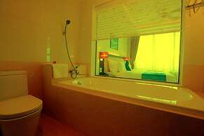 Blue Wave Hotel