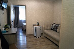 Karmen Hotel