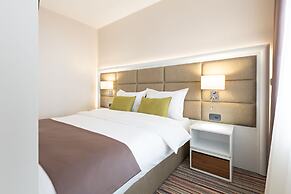 Hotel Tesla - Smart Stay