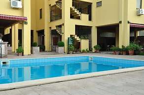 Palm Court Suites