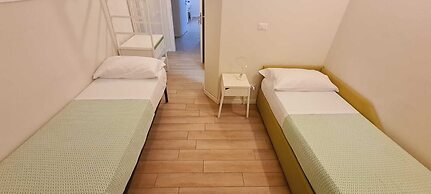 Bed&BikeRome Rooms
