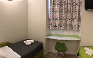 Bed&BikeRome Rooms