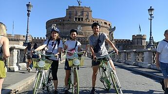 Bed&BikeRome Rooms