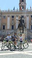 Bed&BikeRome Rooms
