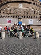 Bed&BikeRome Rooms