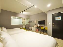 Slow Wow Hot Spring Hotel