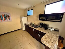 Hotel El Manglar & Cantarana
