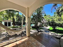 Hotel El Manglar & Cantarana