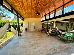 Hotel El Manglar & Cantarana