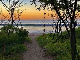 Hotel El Manglar & Cantarana