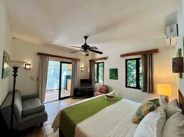 Hotel El Manglar & Cantarana