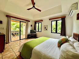 Hotel El Manglar & Cantarana