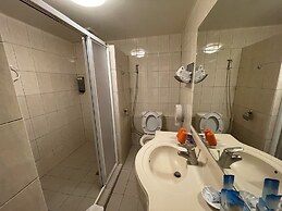 Fuyam Tourist Home