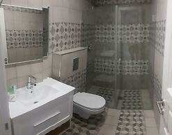 Koresh Hotel