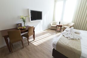 Koresh Hotel