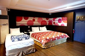 V Hotel