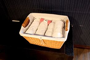 V Hotel