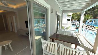 Mozaik Swim Up Hotel and Apartments