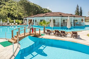 Mozaik Swim Up Hotel and Apartments