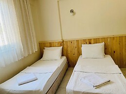 Cam Hotel