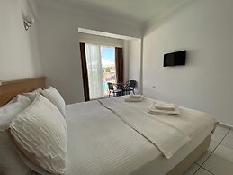 Cam Hotel