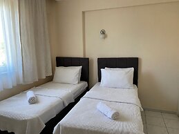 Cam Hotel