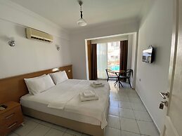 Cam Hotel