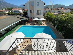 Cam Hotel