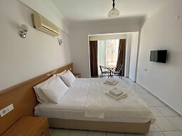 Cam Hotel