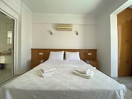 Cam Hotel