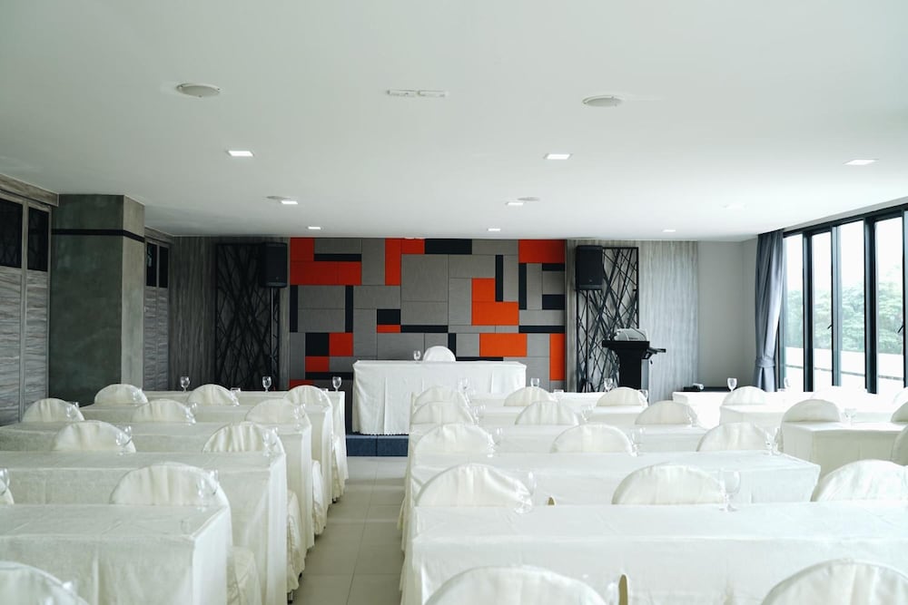 De V Loft Hotel