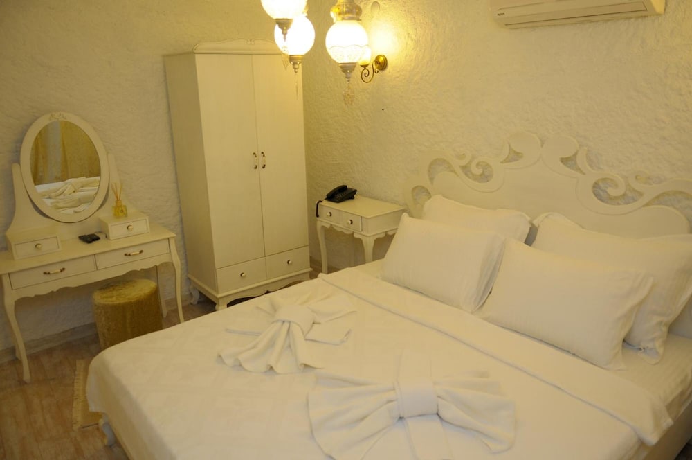 Alacati Alanur Otel