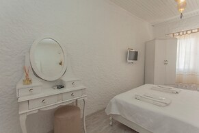 Alacati Alanur Otel