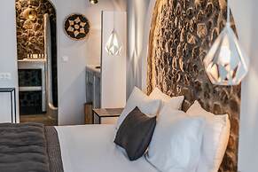 Nostos Apartments