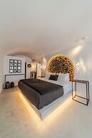Nostos Apartments