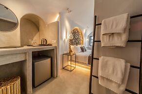 Nostos Apartments