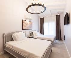 Alacaat  Otel