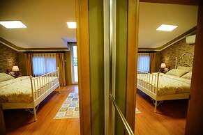 Urla Zeytin Otel