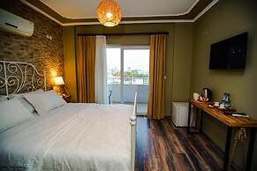 Urla Zeytin Otel