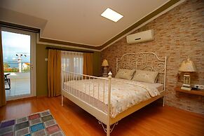 Urla Zeytin Otel