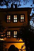 Sari Konak Otel