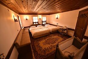 Sari Konak Otel