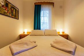 Calypso Cozy Suites
