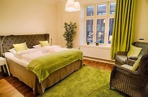 H5 Hotel