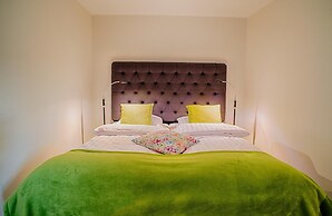 H5 Hotel