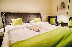 H5 Hotel