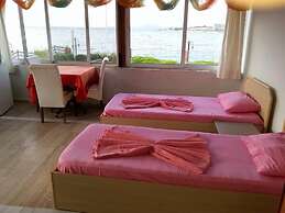 Yona Motel
